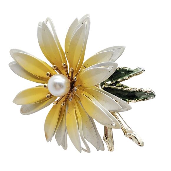 Flower Power Brooch & Clip Earrings White Yellow Enamel Daisy Pin Boho Hippie - Picture 2 of 9